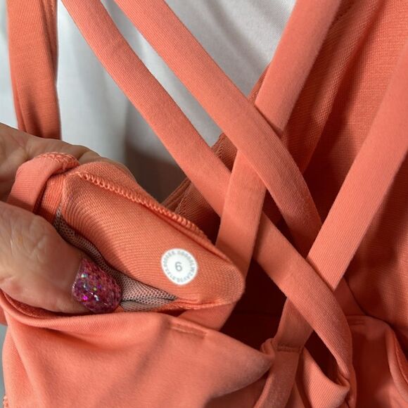 Lululemon Energy Bra For Medium Support. Size 6. B-D Cup. - Picture 5 of 5